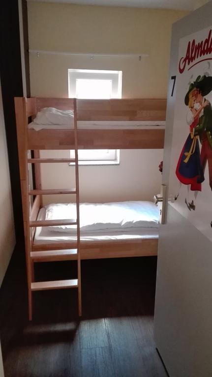 Alm Hostel Hamburg-Harburg Rum bild